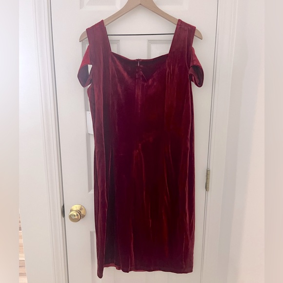 Red Velvet Cocktail Dress Size 16W - Picture 2 of 3